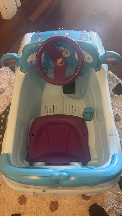 Carro electrico frozen