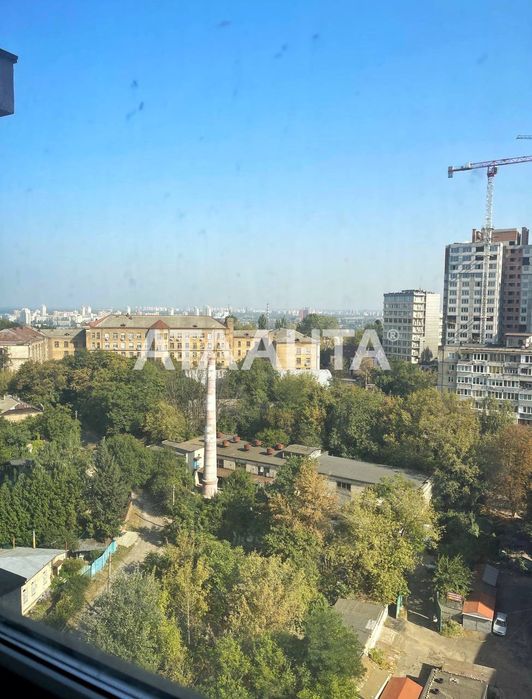 Продається 1 кімната квартира у сучасному ЖК Багговутівський