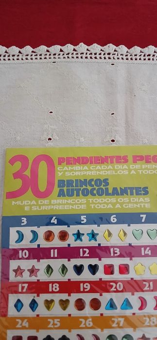 30 brincos autocolantes, novos