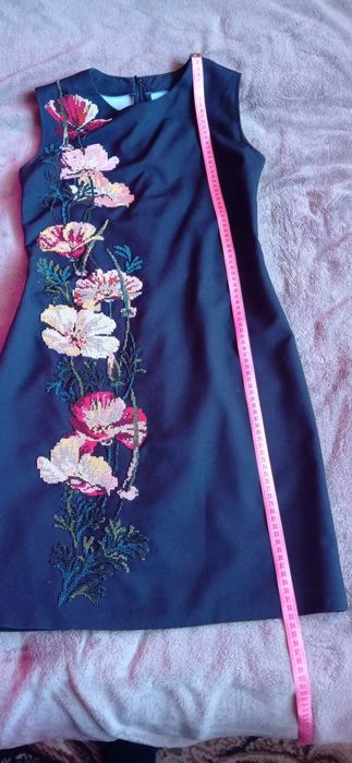 Жіноче плаття вишите бісером (ручна робота) розмір 42/44.