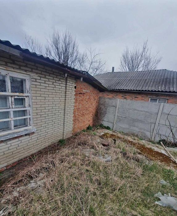 Продам будинок 68м кв/10соток в м.Дергачі 7хв. на авто,метро Перемога