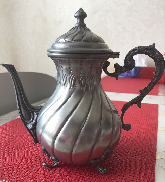 Антиквар вінтаж