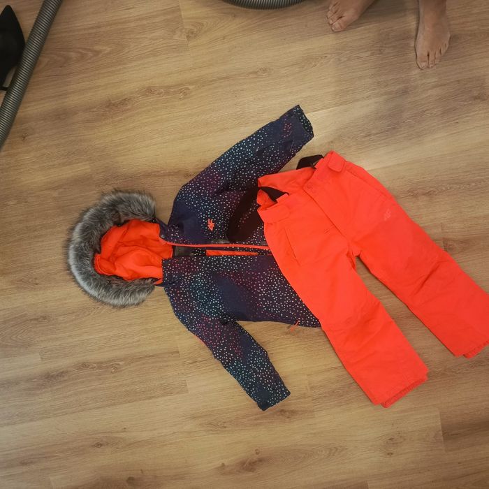 Kurtka i spodnie 4f  na narty 122