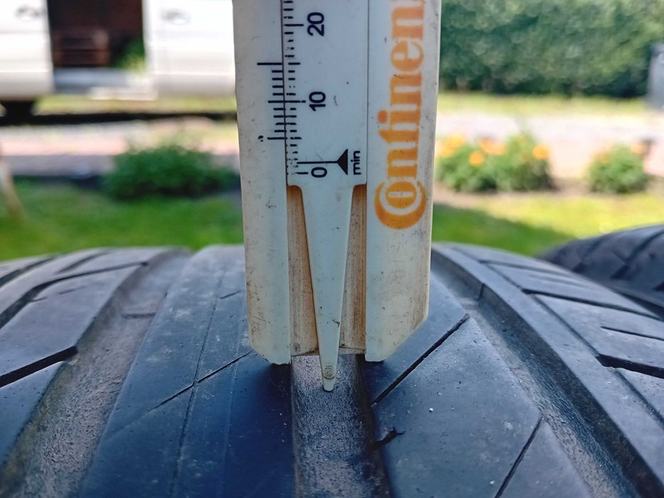 Opony 215/50/18 Bridgestone bieżnik 6mm i 5mm 17 rok F-VAT