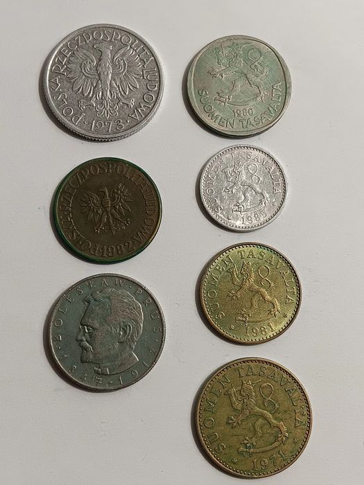7 moedas diversas Conforme fotos