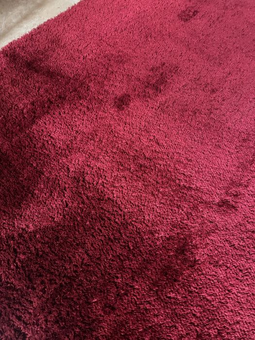 Tapete grande vermelha