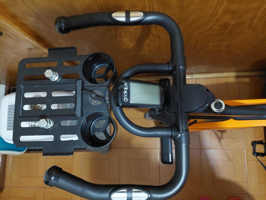 Bicicleta estática da marca Gridinlux438775620148275203