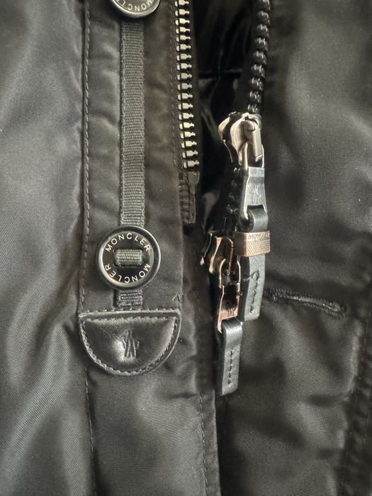 Пуховик moncler оригинал