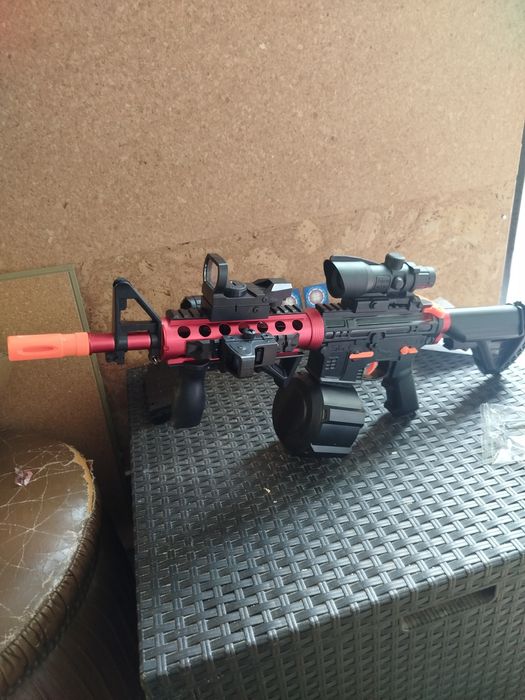 Airsoft M4 -A1 RED SHADE