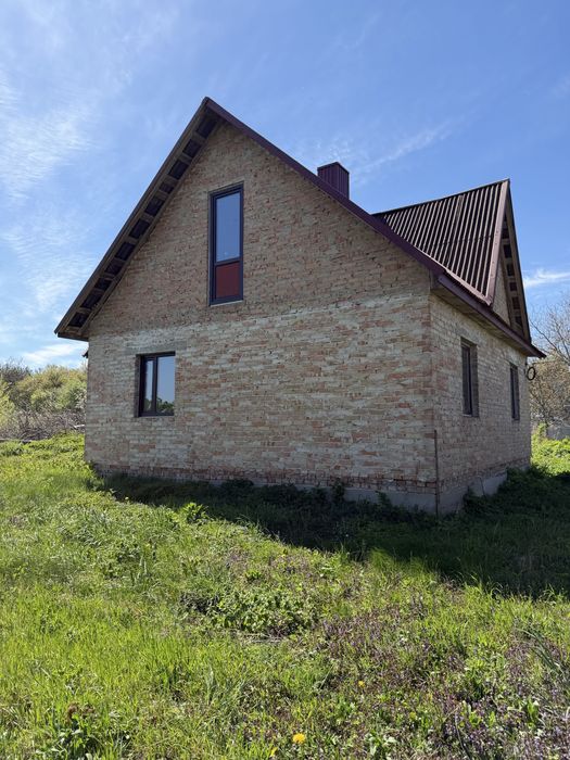 Продам  мальовничий будинок в с. Підгірці