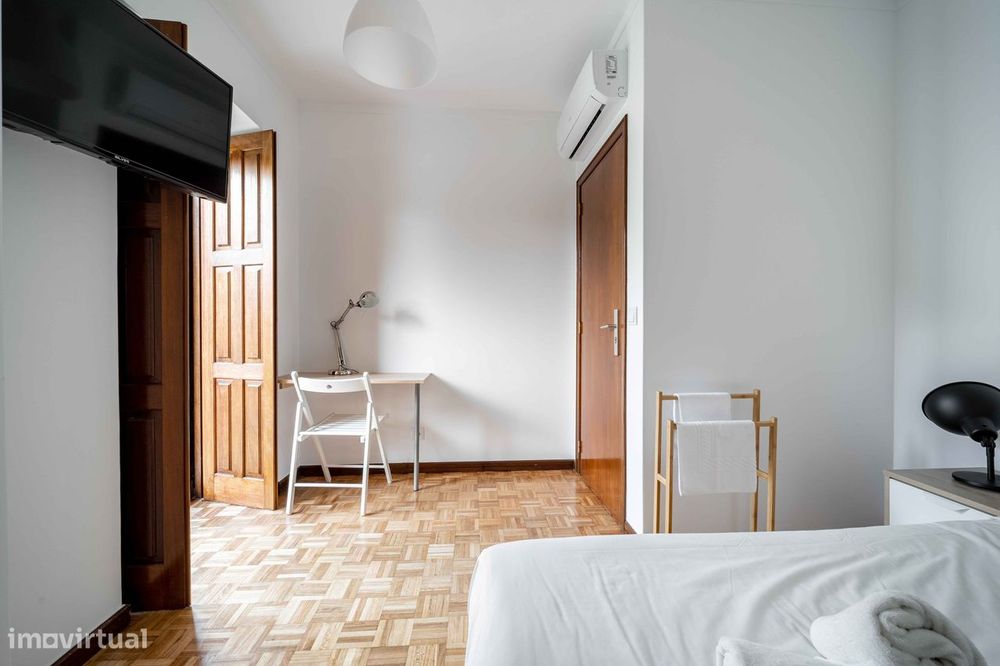Quarto privado em moradia, a 5 minutos da Universidade do Minho