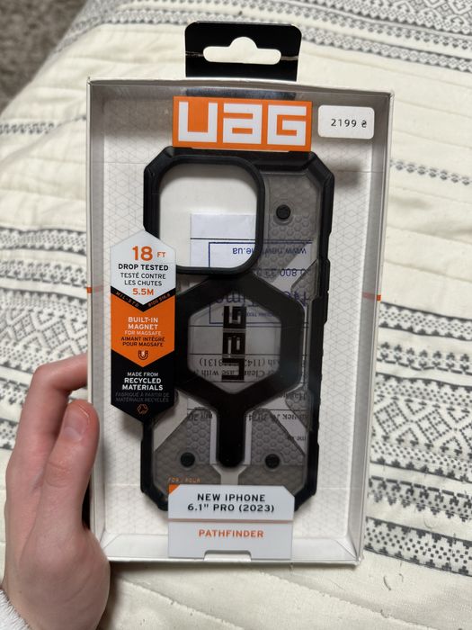 Лот чохлів  15 pro uag