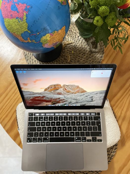 MacBook Pro M1 14pol