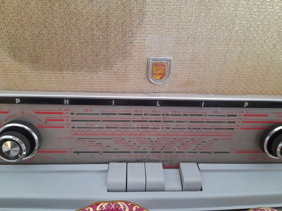 Rádio de válvulas Philips funciona antigo, original- placa digital