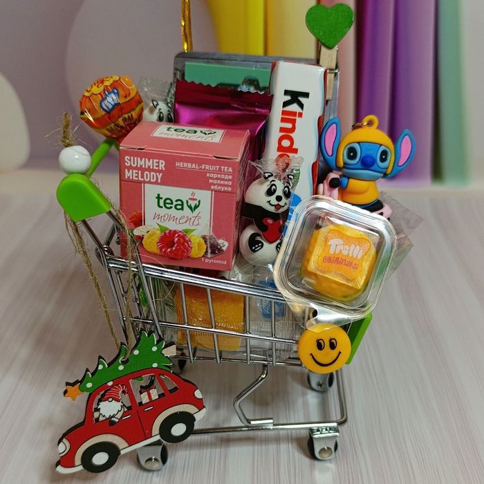 Подарунковий набір для дітей у міні-візочку MoodCartUA