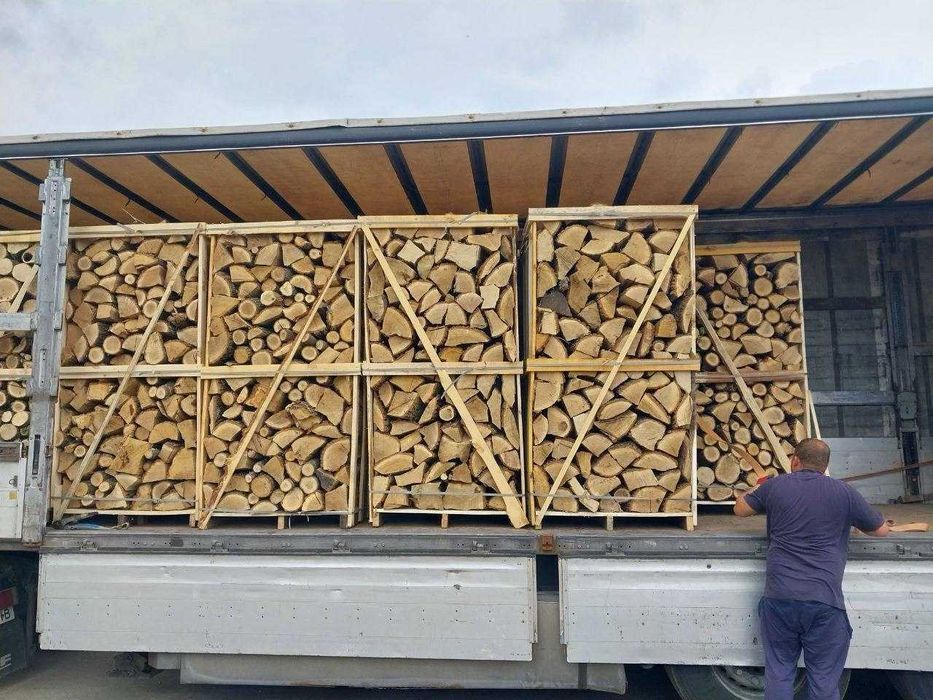 Дрова дуб колоті в ящиках оптом. Доставка