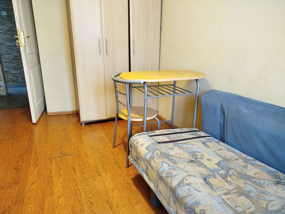 Здається окрема кімната в квартирі на Воскресенському проспекті.