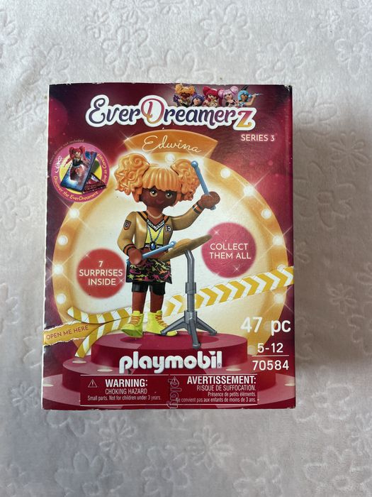 Lalka playmobil z pomarańczowymi włosami