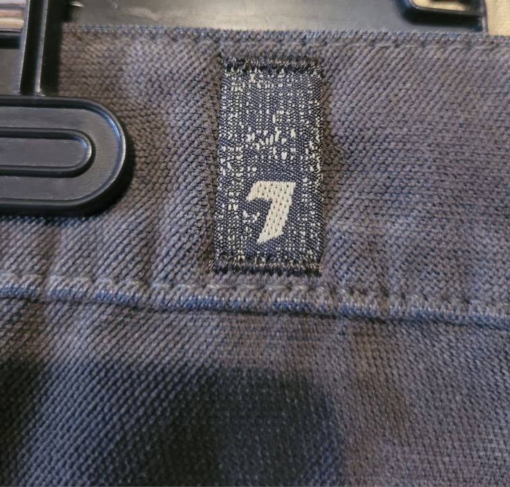 Джинсы 7 for all mankind slimmy