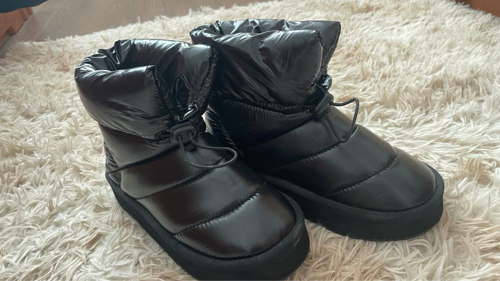 Дитячі чобітки, розмір 34