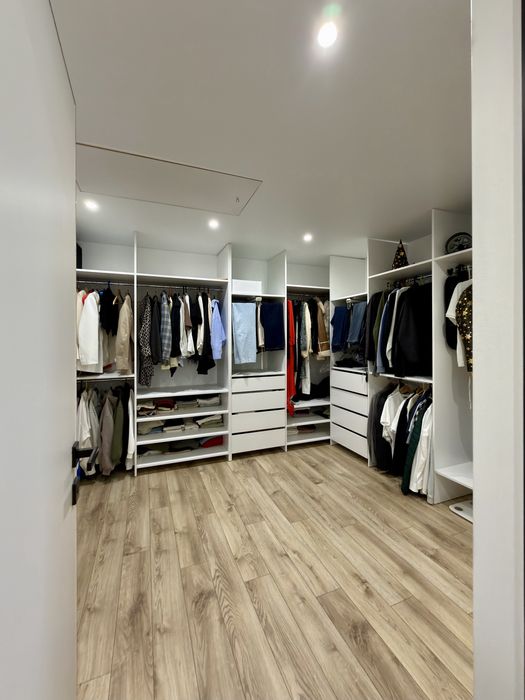 Новий будинок з дизайнерським ремонтом | ВСІ КОМУНІКАЦІЇ