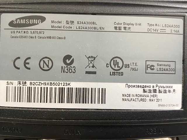 Monitor Samsung S24A300BL - excelente para gaming