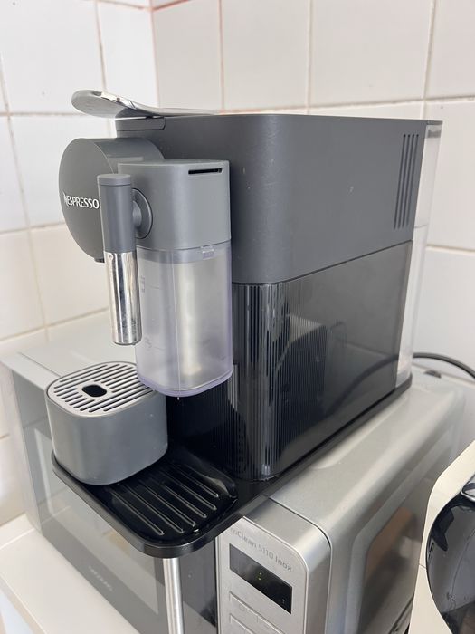Nespresso Gran Latissima by Delonghi