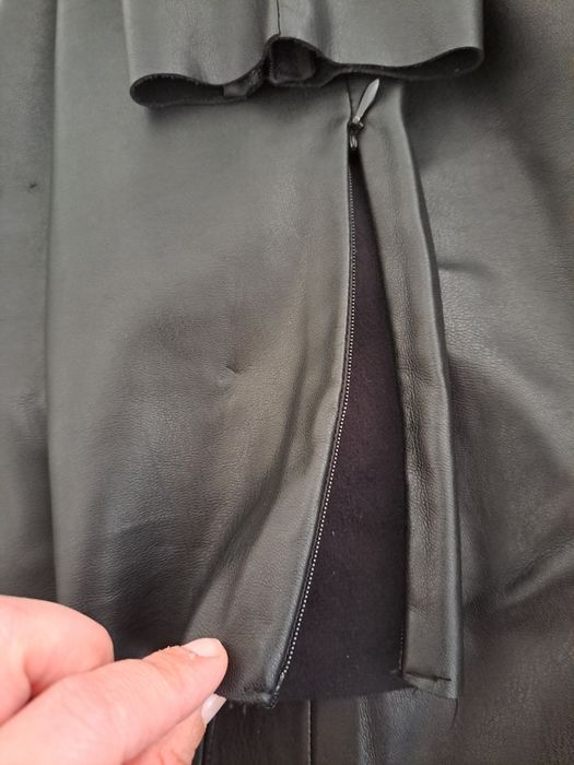 Calças de napa Zara pretas