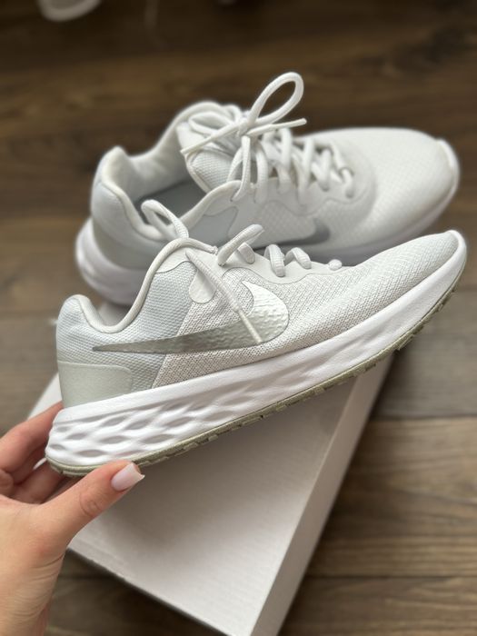Кросівки nike 37 розмір