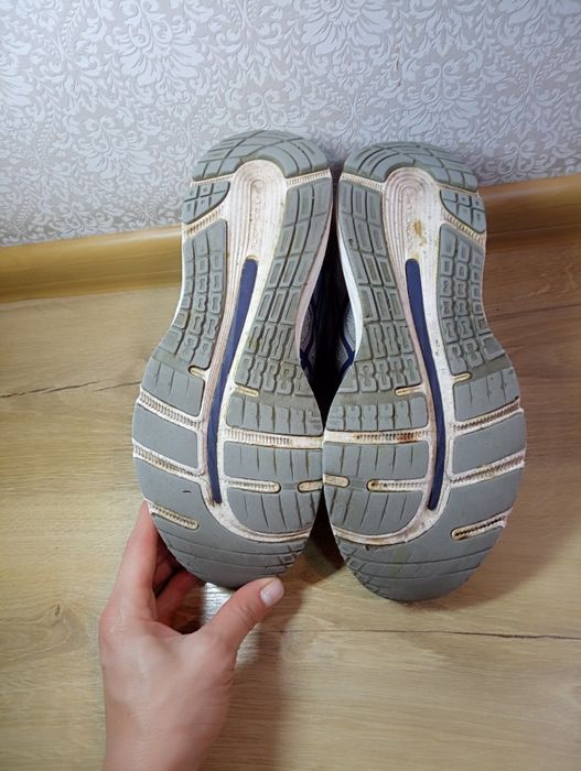 Кросівки ASICS gel cumulus 21, 40 розмір 25,5 см.