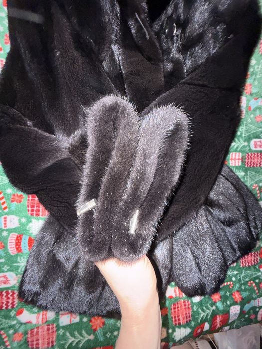 Futro z naturalnych norek Blackglama