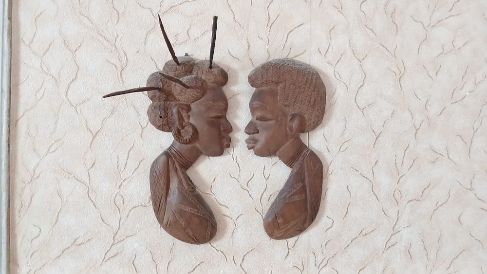 Парные африканские маски из красного дерева ручная резьбаАфрика