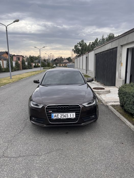 Продам Aubi a4b8