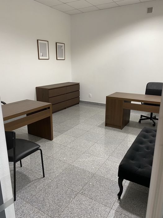 Do wynajęcia  lokal o powierzchni 20 m², wykończony i umeblowany w wysokim standardzie. Garwolin  Pasaż49