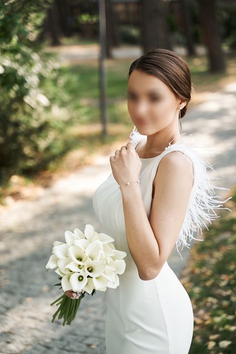 Весільна сукня в ідеальному стані
