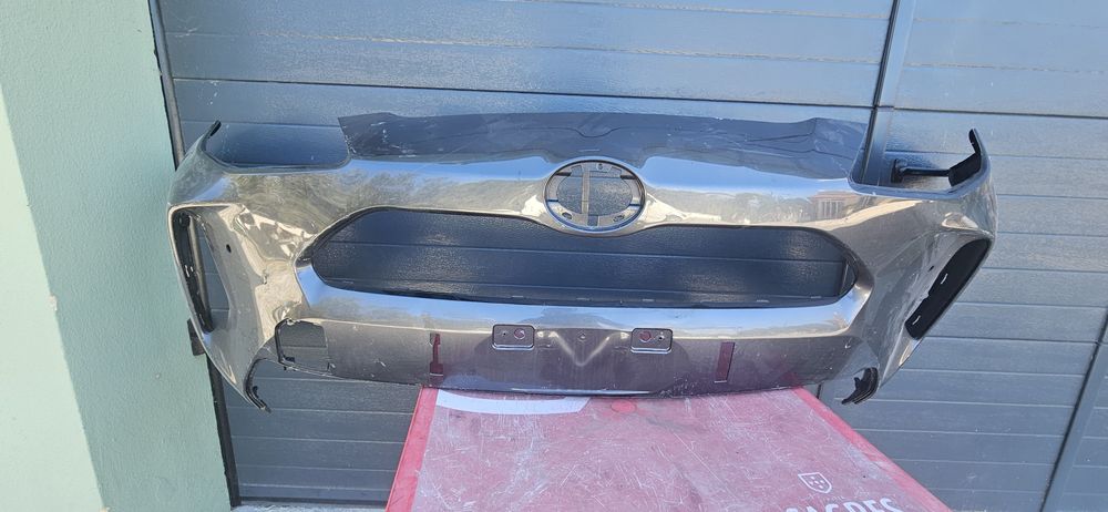 Parachoques para TOYOTA YARIS CROSS 21.