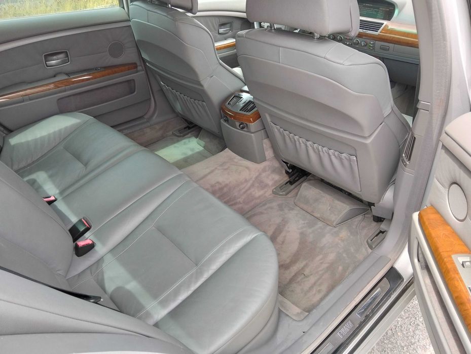 bmw  745 LI  330 cv