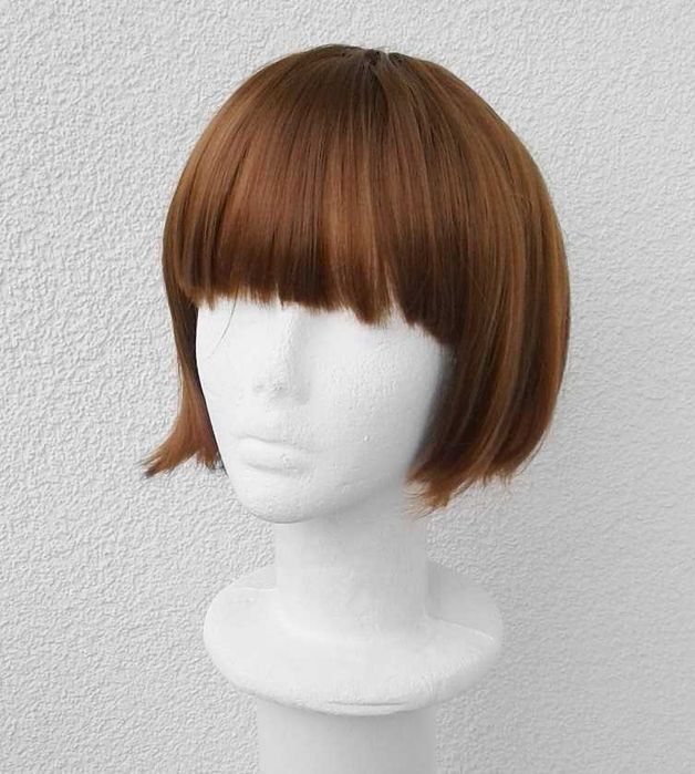Krótka brązowa bob peruka z grzywką cosplay brązowy krótki wig
