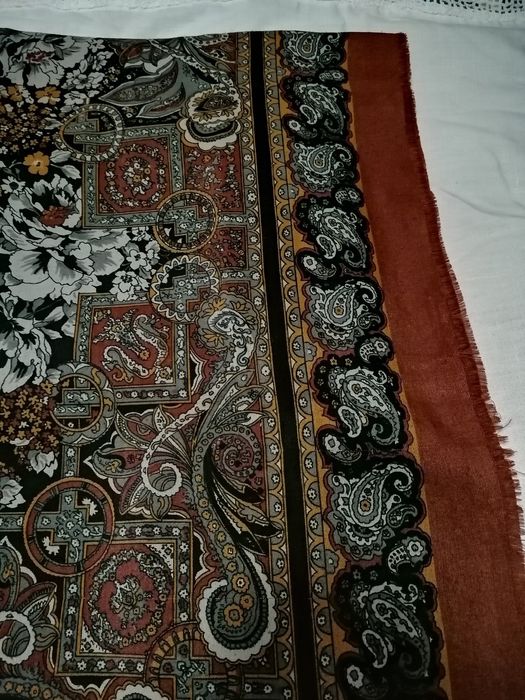 Lenços antigos de cabeça