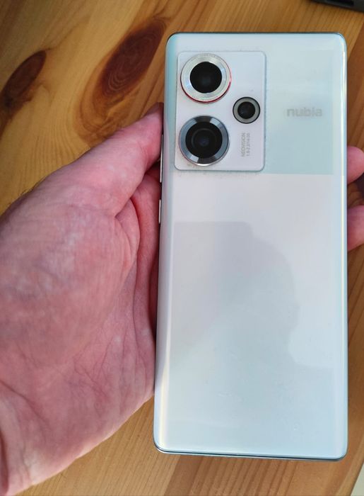Nubia Z50 5g - 7 meses de uso apenas