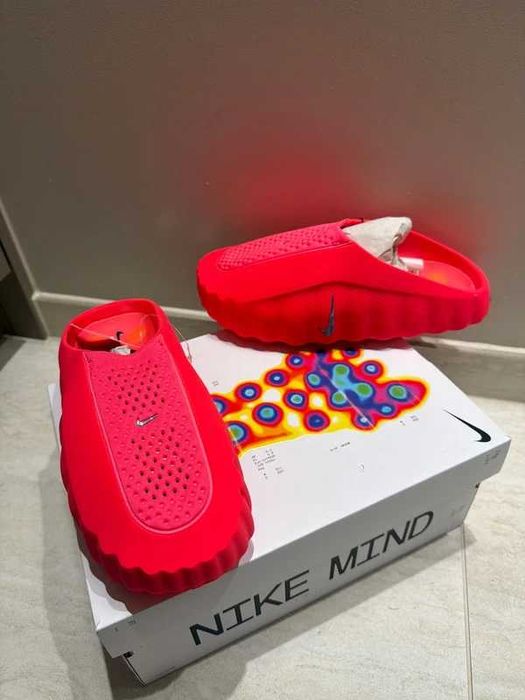Nike Mind 001 Slide Solar Red R.44