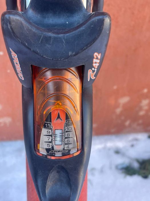 Продам гірські лижі Atomic Beta Ride  з кріпленнями