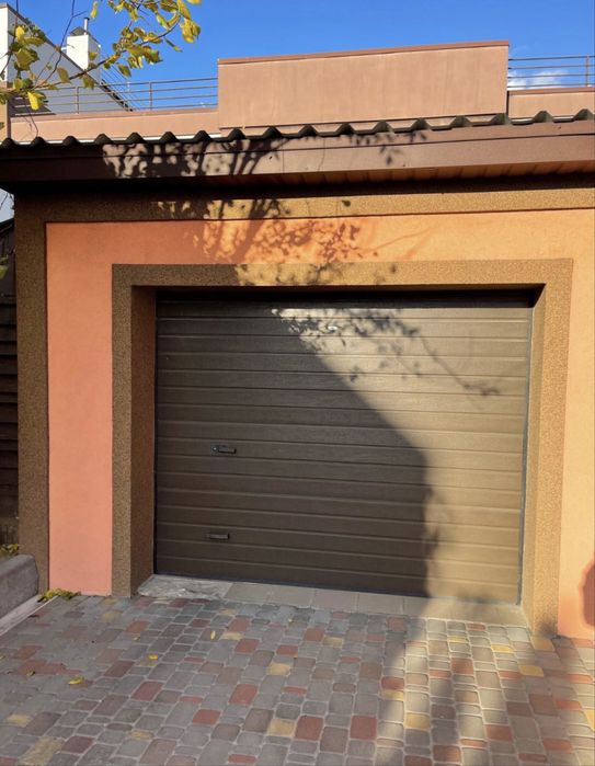 Здам гараж Щаслива 35