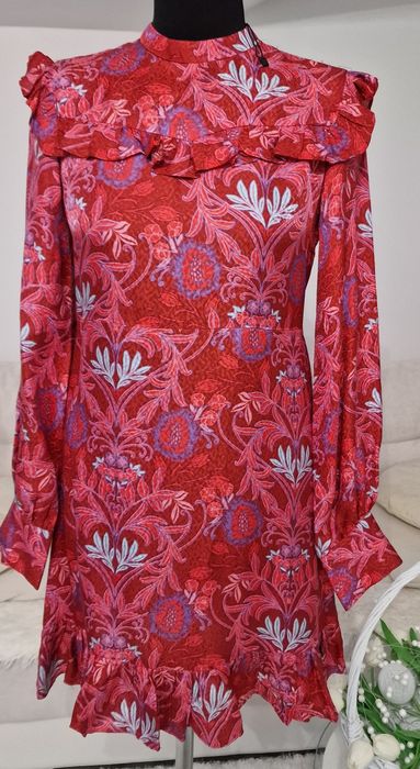 Sukienka czerwona"Zara".
