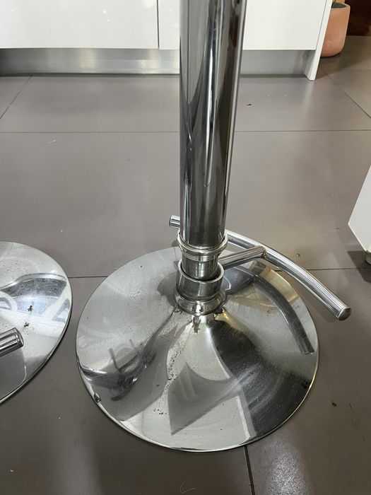 Bancos de Bar brancos