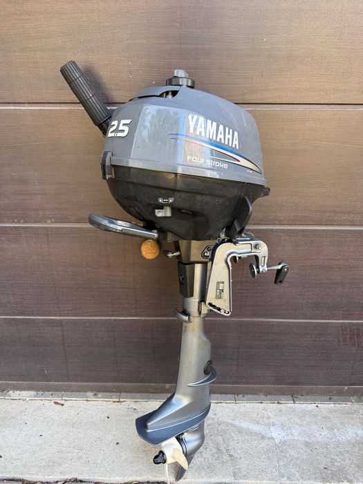 Silnik Yamaha 2.5km 15mth, super stan!