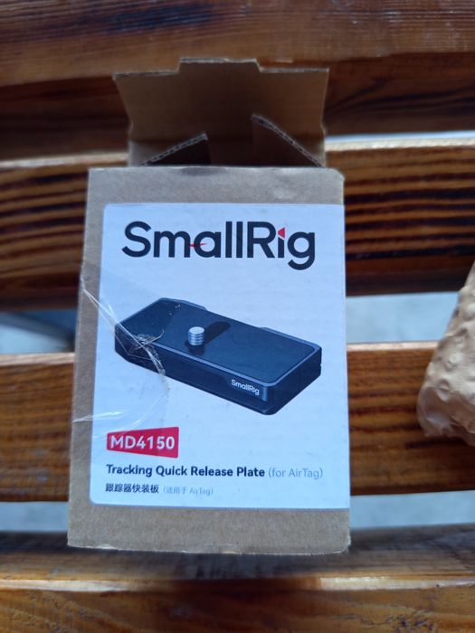 SmallRig MD4150 Tracking Quick Release Plate для AirTag – нова, оригінал