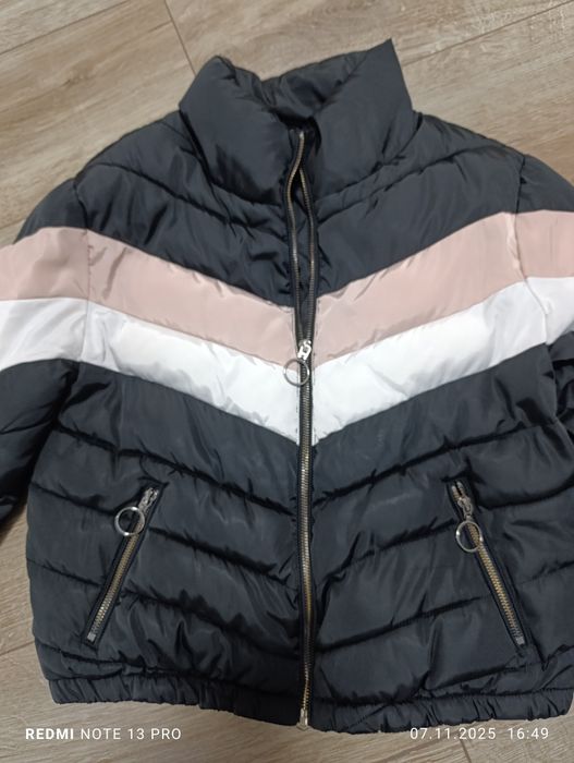 Жіноча демісезонна куртка