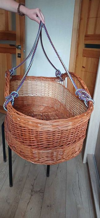 Колиска дитяча,плетена