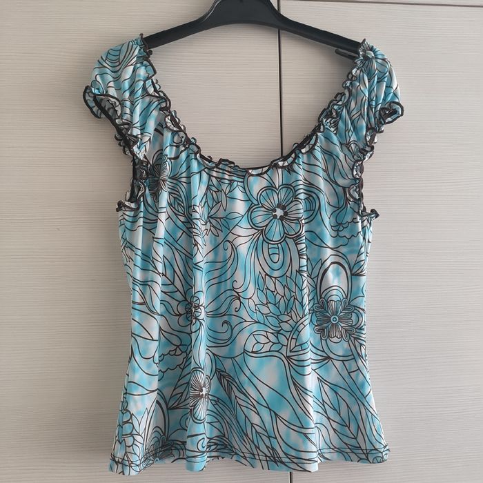 Bluzka z dekoltem carmen